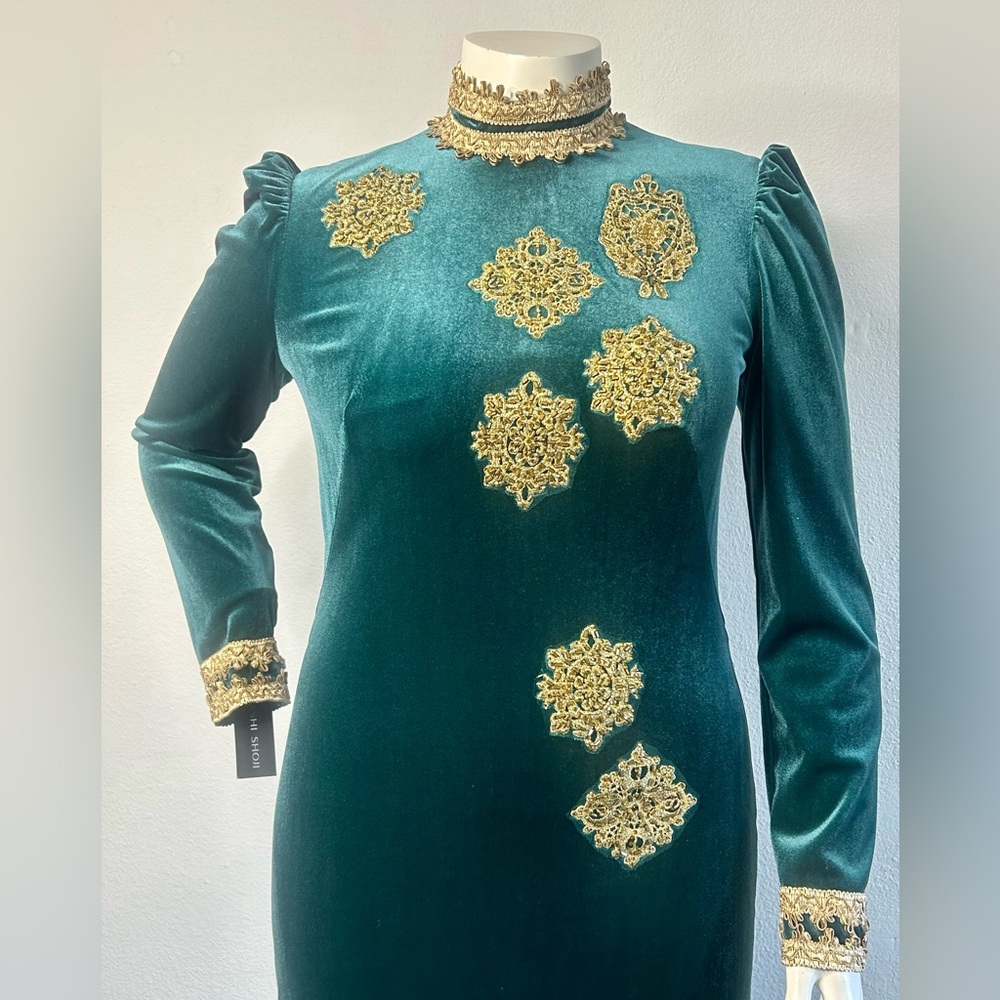 Tadashi Shoji Green Velvet Full Length Long Sleeve Gown sz L - Picture 2 of 13